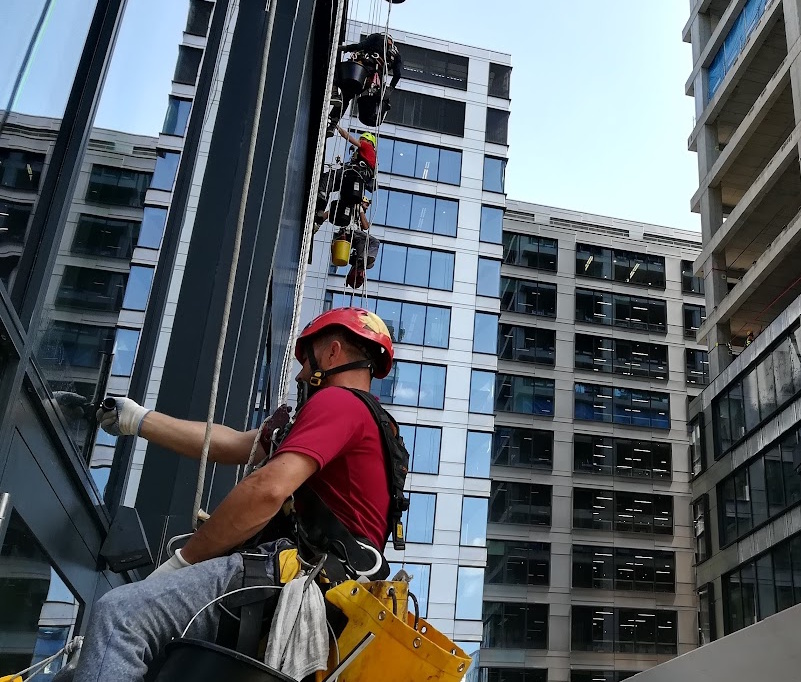 Alpin Work team providing rope access and property maintenance services in Toronto